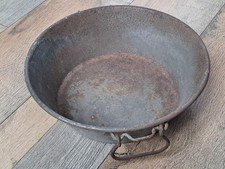 Un plat à quatre gamelle  de