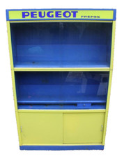 Promo Ancienne vitrine Peugeot