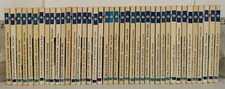 LOT 40 LIVRES HARLEQUIN