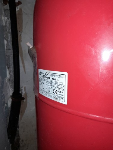 Pompe eau surpresseur - à,