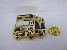 Pin's Pins Pin Badge PISSONNIER - MOVING - GUARD - FURNITURE / MERCEDES