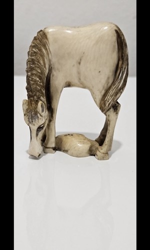 Petit netsuke signé