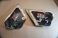 Honda XLS 250 XLS250 1978-1980 model set of sidepanels panels DAMAGED plastic