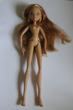 poupée WINX CLUB FLORA doll
