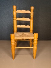 VINTAGE WOODEN CHAIR MINIATURE ACCESSORY HOUSE DOLL GAME/TOY RETRO DECOR