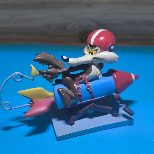 Warner bros figurine vil - bros.,
