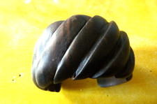 Imposant bracelet manchette