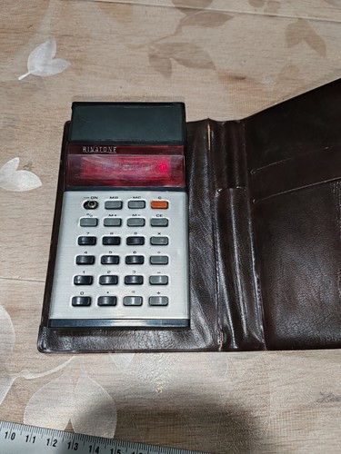 Ancienne calculatrice - ,