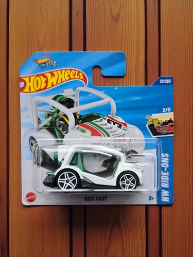 Miniature hot wheels kick - hot,