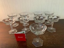 16 coupes champagne modèle