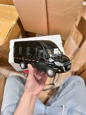 1:24 Scale Iveco Daily Cargo Blind Van Black Diecast Model Car
