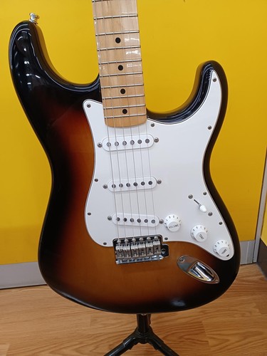 Fender mexico classic 70s - [fender,