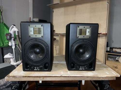 Adam active studio - studio, monitors