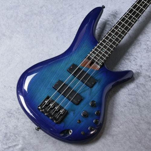 Guitare basse électrique