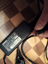 chargeur adaptateur secteur pc