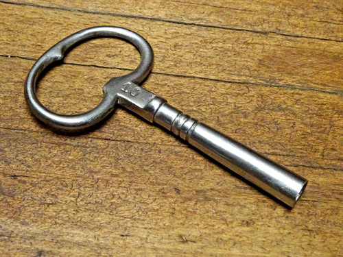 Ancienne clé pour pendule