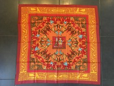 Foulard carré Hermès en soie