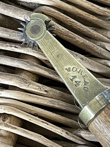Ancien outil cordonnier - outil,