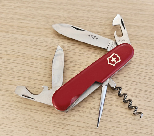 Victorinox swiss army knife - army,