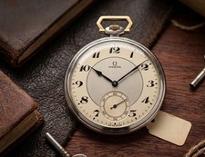 montre a gousset omega