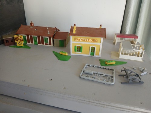 Mkd maquette gare - mkd, hangar