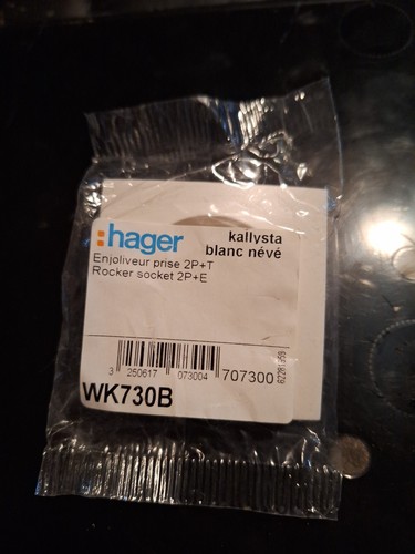 Doigts prise hager - prise,