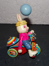Vintage Suzuki Tin Wind Up Bunny Rabbit On Tricycle w/Blue Balloon Works
