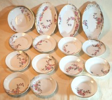 JOUET ANCIEN - Lot dinette en