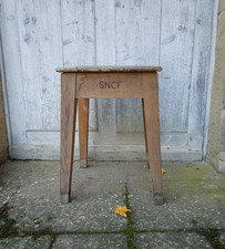 Tabouret SNCF en bois atelier