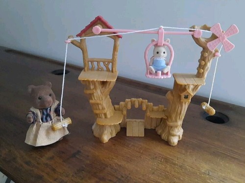 Aire jeux tyrolienne - aire,