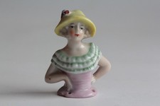 Demi figurine porcelaine
