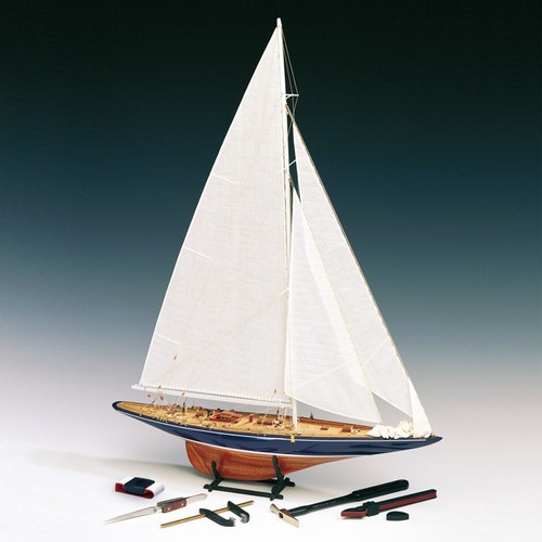 Endeavour 1934 avec outils