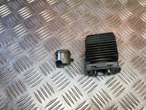 Ensemble cylindre piston - piston, de