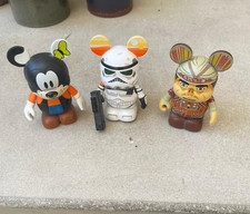 3 Disney Vinylmation Figures