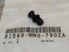 Rivet plastique de carrosserie