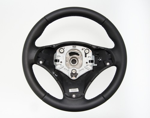Habillage volant cuir noir - volant,