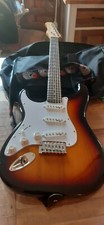 guitare électrique gaucher avec ampli idéal pour débutant