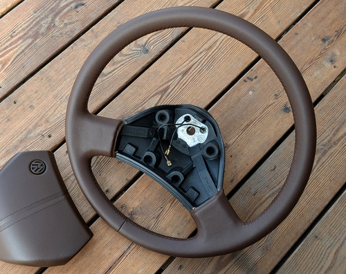 Volant cuir neuf pour t3 - volant, t4