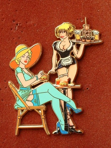 Pin natacha serveuse - serveuse,