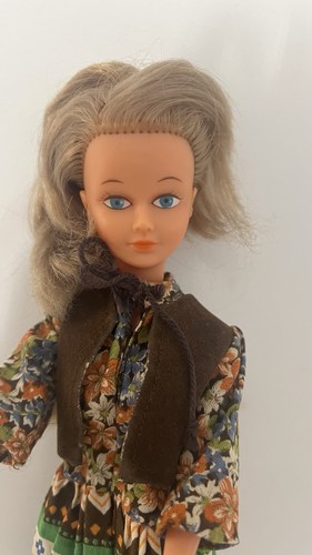 Poupée ancienne mannequin - poupée,