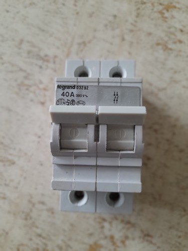 Legrand disjoncteur 40a - disjoncteur,