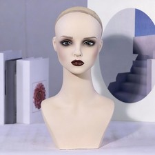 Tête de mannequin féminine