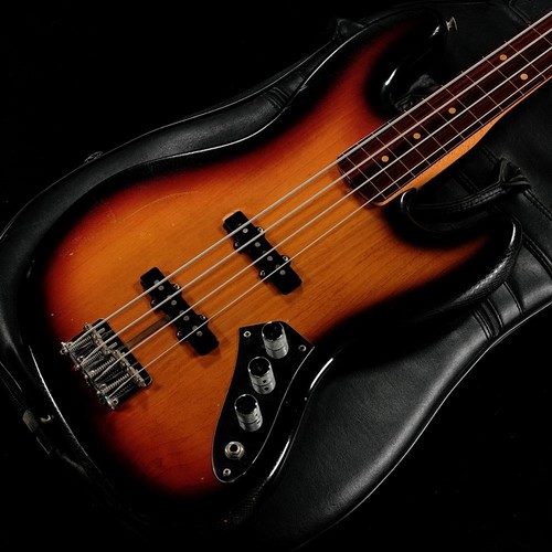 Guitare basse électrique
