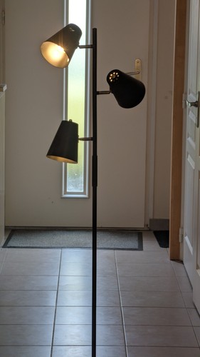 Lampe lampadaire trois spots - trois,