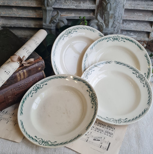 Anciennes assiettes creuses - anciennes,