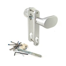 Paire de poignées de portail