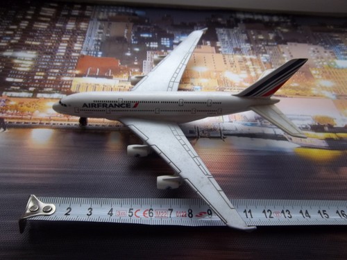 Maquette airbus a380 hpja - airbus,