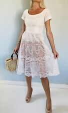 Robe ancienne ajourée en