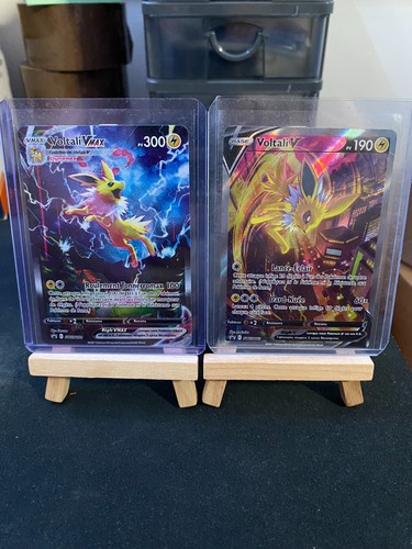 Carte pokémon voltali - carte, v