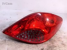 STOP FEU ARRIÈRE DROIT POUR